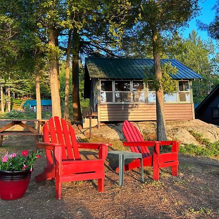 Paddler'S Rest Lakeside Cabins And Motel Long Lake Екстер'єр фото