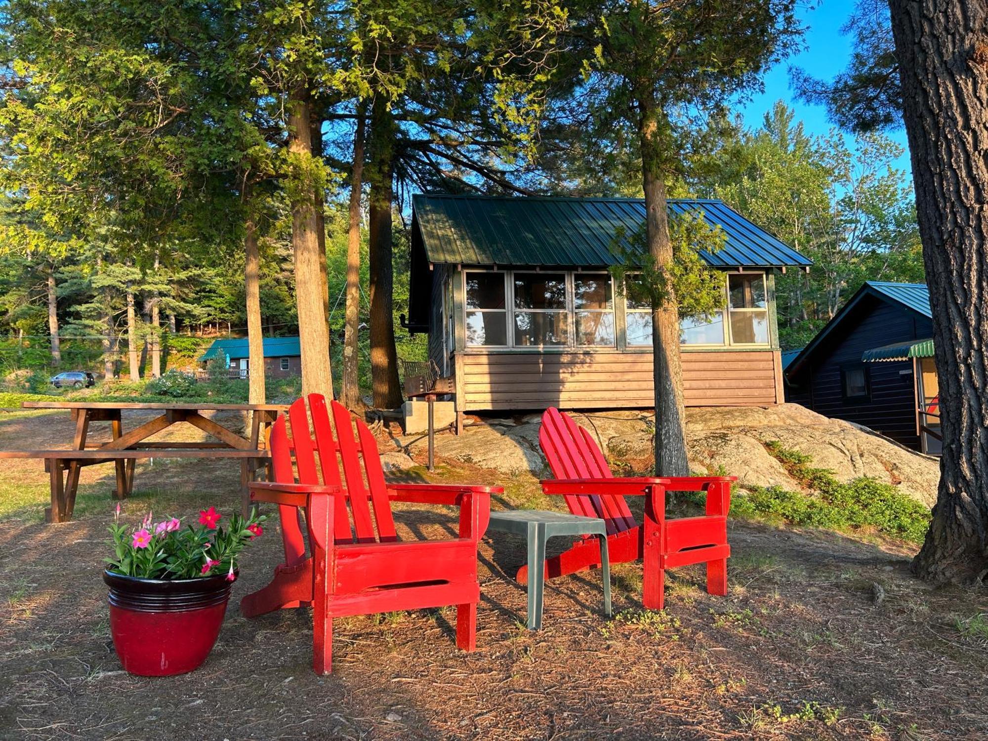 Paddler'S Rest Lakeside Cabins And Motel Long Lake Екстер'єр фото